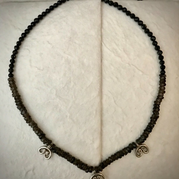 NOVICA Quartz and Sterling Horseshoe Necklace - Picture 2 of 7